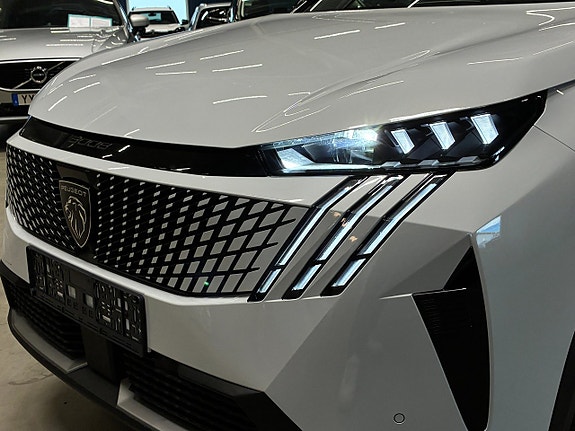 Peugeot 3008 8 of 23