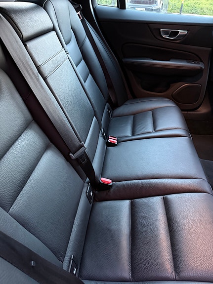 Volvo V60 7 of 12