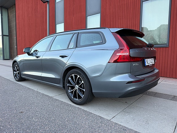 Volvo V60 3 of 12