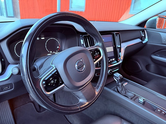Volvo V60 10 of 12