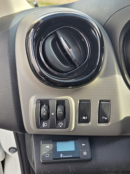 Renault Trafic 8 of 9