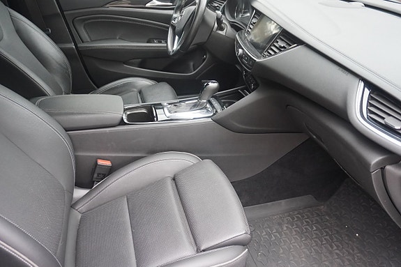 Opel Insignia Country Tourer 7 of 9