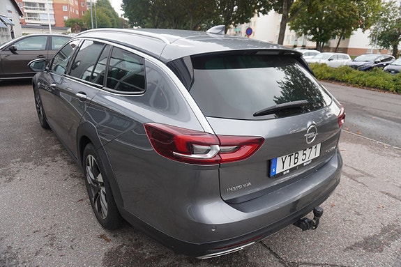Opel Insignia Country Tourer 4 of 9