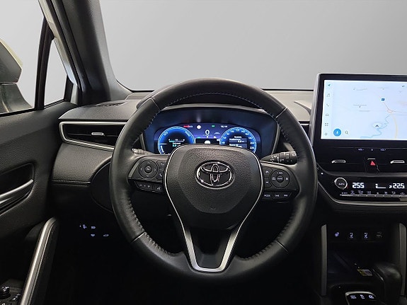 Toyota Corolla Cross 10 of 17