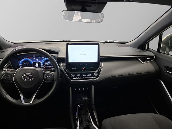 Toyota Corolla Cross 9 of 17