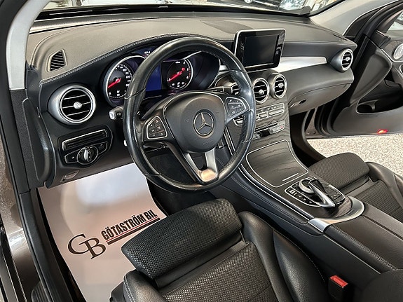 Mercedes-Benz GLC220 d 13 of 27
