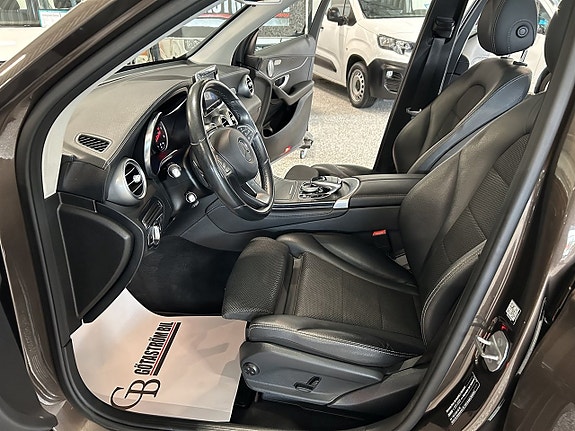 Mercedes-Benz GLC220 d 12 of 27
