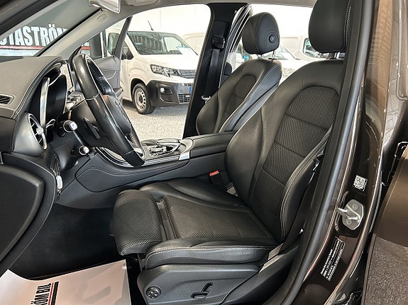Mercedes-Benz GLC220 d 15 of 27
