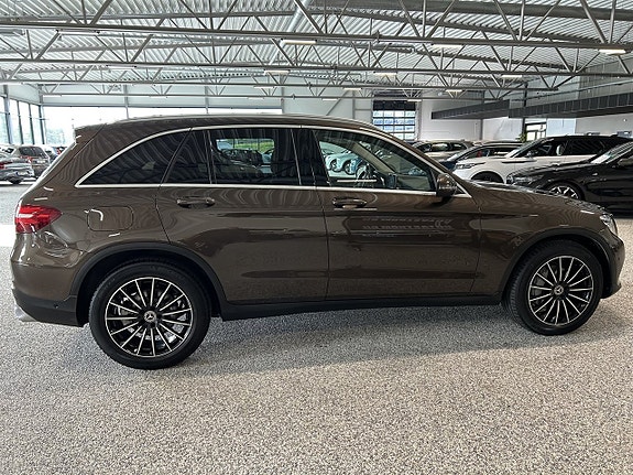 Mercedes-Benz GLC220 d 7 of 27