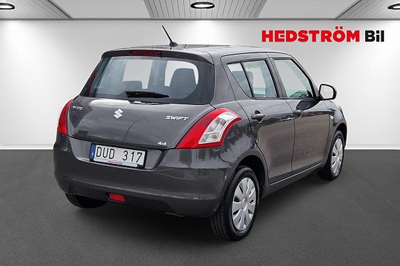 Suzuki Swift 3 of 12