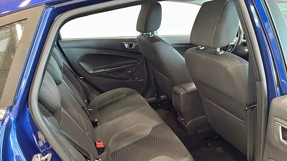 Ford Fiesta 5 of 9