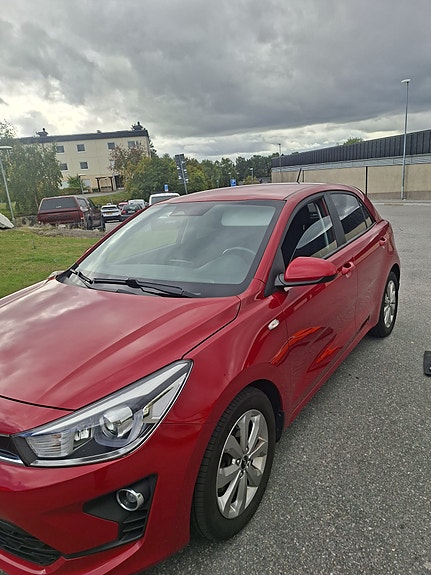 Kia Rio 3 of 8