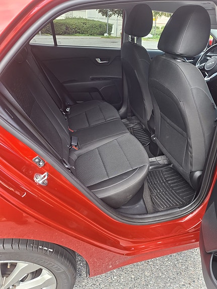 Kia Rio 5 of 8