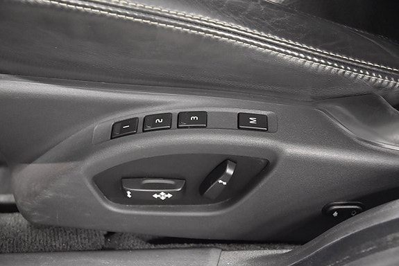 Volvo XC70 14 of 20
