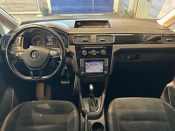 Volkswagen Caddy Maxi 12 of 26