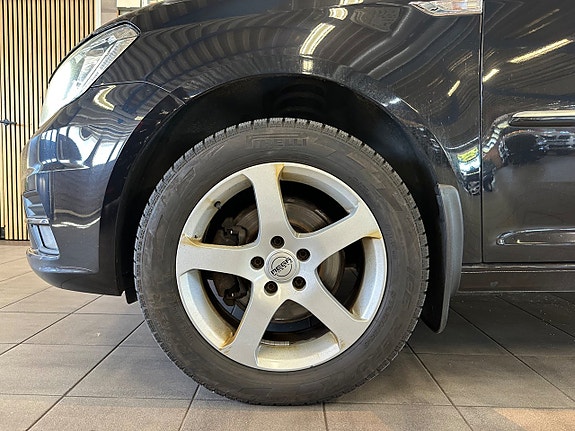 Volkswagen Caddy Maxi 26 of 26