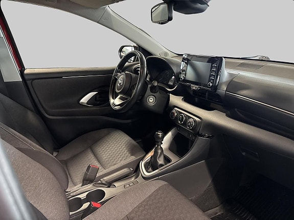 Toyota Yaris 10 of 19