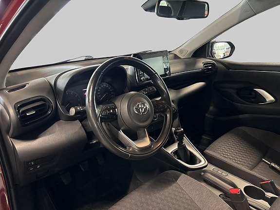 Toyota Yaris 14 of 19
