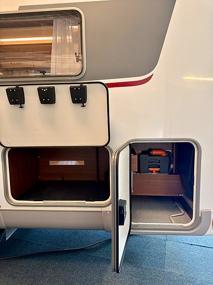 LMC Explorer Comfort I 715 En Ägare.Ac-bodel.Auto.Alde.Solcell 20 of 20