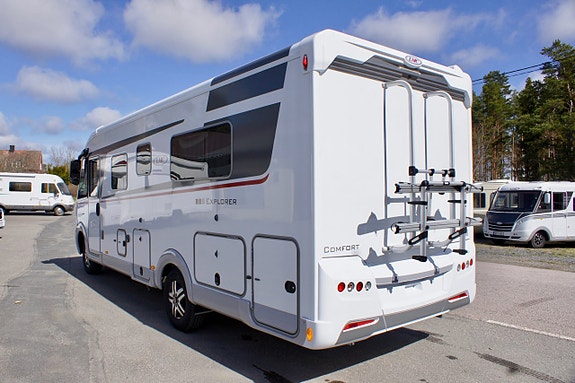 LMC Explorer Comfort I 715 En Ägare.Ac-bodel.Auto.Alde.Solcell 4 of 4