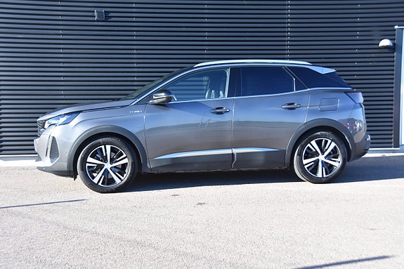 Peugeot 3008 3 of 18