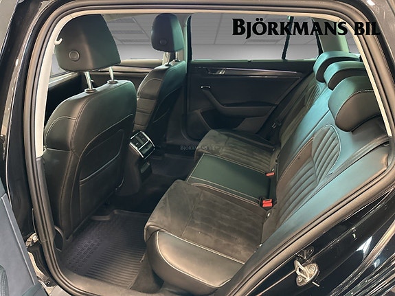 Skoda Superb 9 of 14