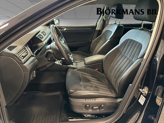 Skoda Superb 8 of 14