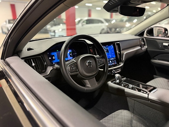 Volvo V60 13 of 17