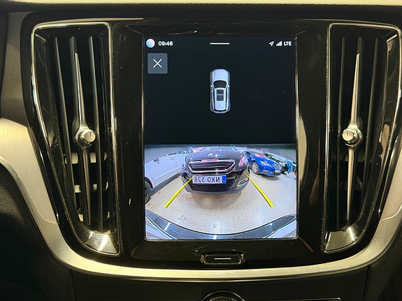 Volvo V60 16 of 17