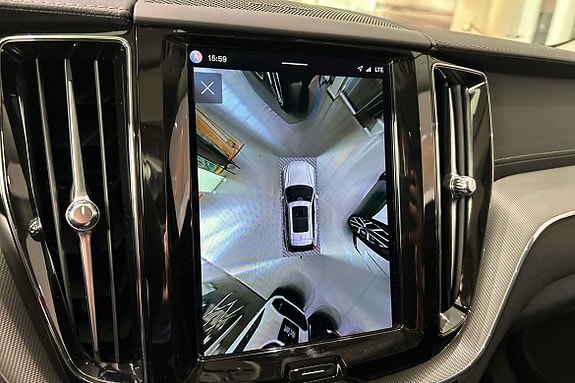 Volvo XC60 18 of 21