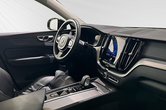 Volvo XC60 10 of 21