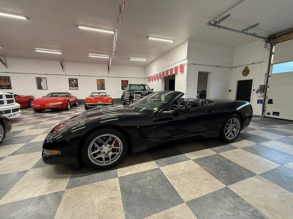 Chevrolet Corvette 6 of 29