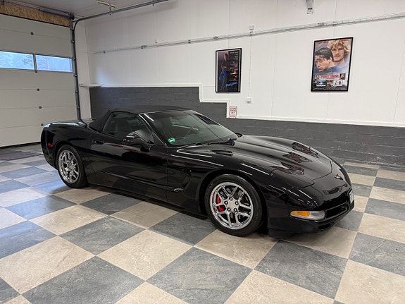 Chevrolet Corvette 17 of 29