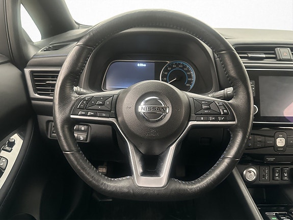 Nissan Leaf 13 of 30