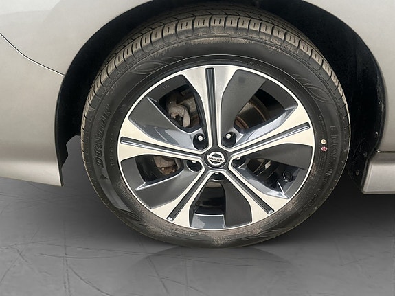 Nissan Leaf 26 of 30