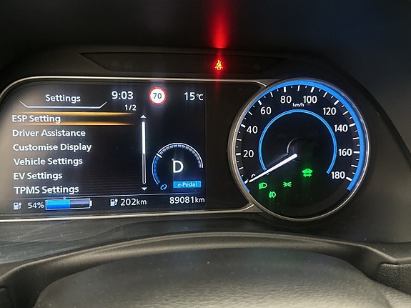 Nissan Leaf 30 of 30