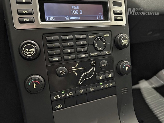 Volvo S80 13 of 14