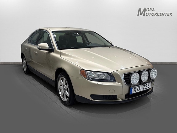Volvo S80 3 of 14