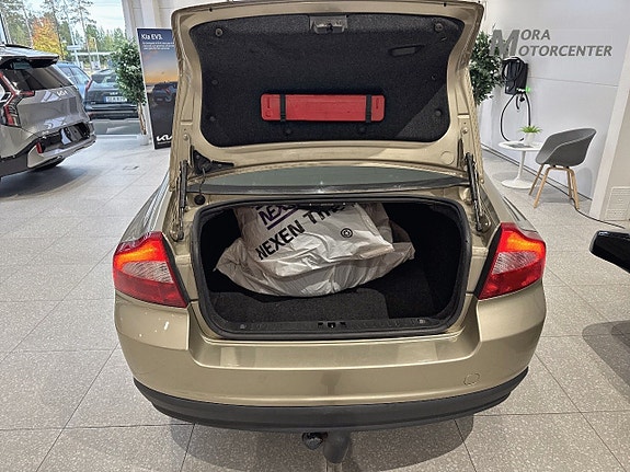 Volvo S80 14 of 14