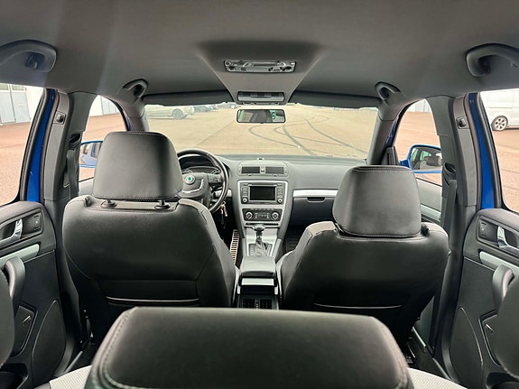 Skoda Octavia 9 of 15