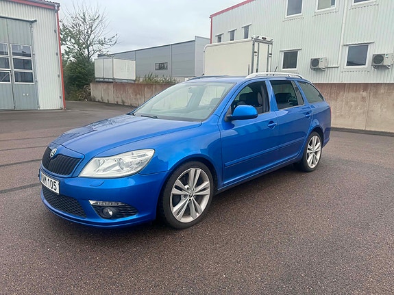 Skoda Octavia 2 of 15