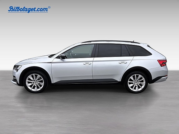 Skoda Superb Scout 5 of 18