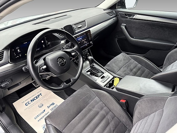 Skoda Superb Scout 4 of 18