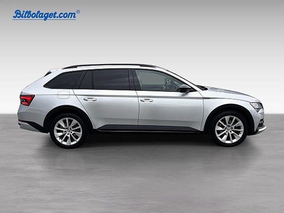 Skoda Superb Scout 9 of 18