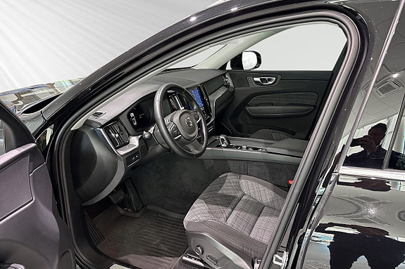 Volvo XC60 7 of 13