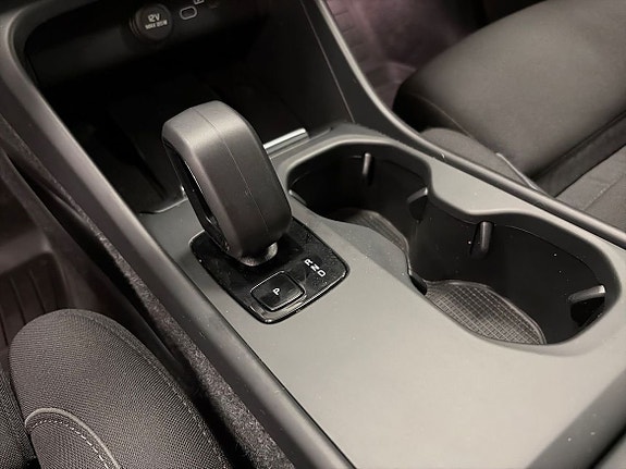 Volvo EX40 20 of 29