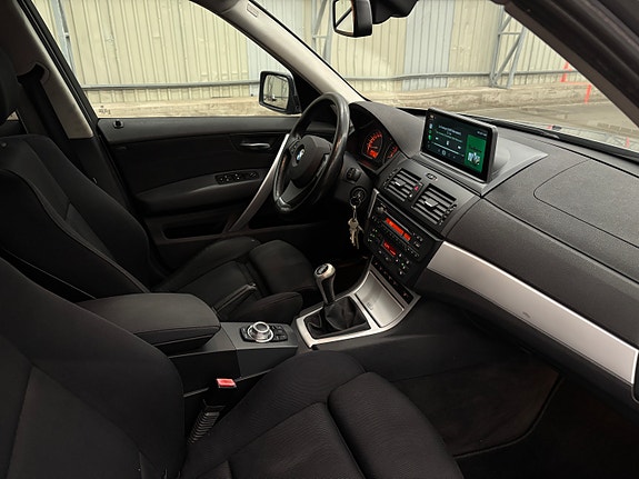 BMW X3 9 of 16