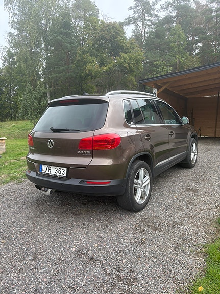 Volkswagen Tiguan 3 of 10