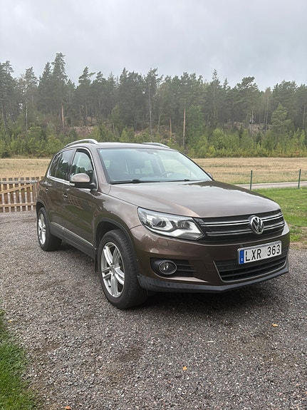 Volkswagen Tiguan 2 of 10
