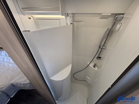 Kabe Van CRV 690 LB * AC * Litium * Solceller * 16 of 21